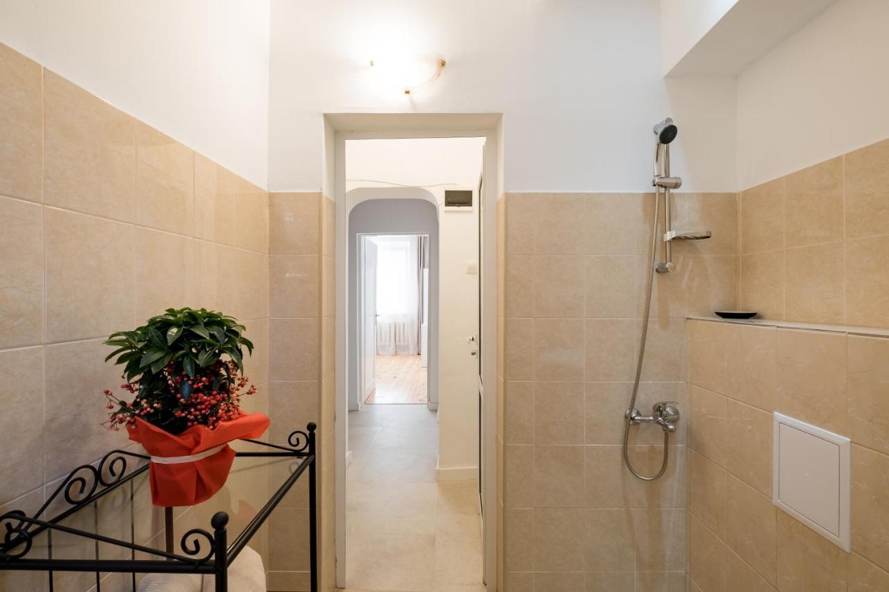 Spacious 3 Bedroom Home In Sofia'S Top Center Esterno foto