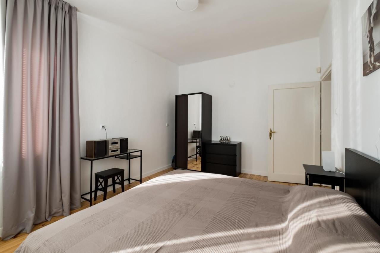 Spacious 3 Bedroom Home In Sofia'S Top Center Esterno foto